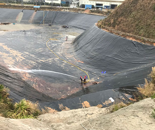 金秀废水池清理